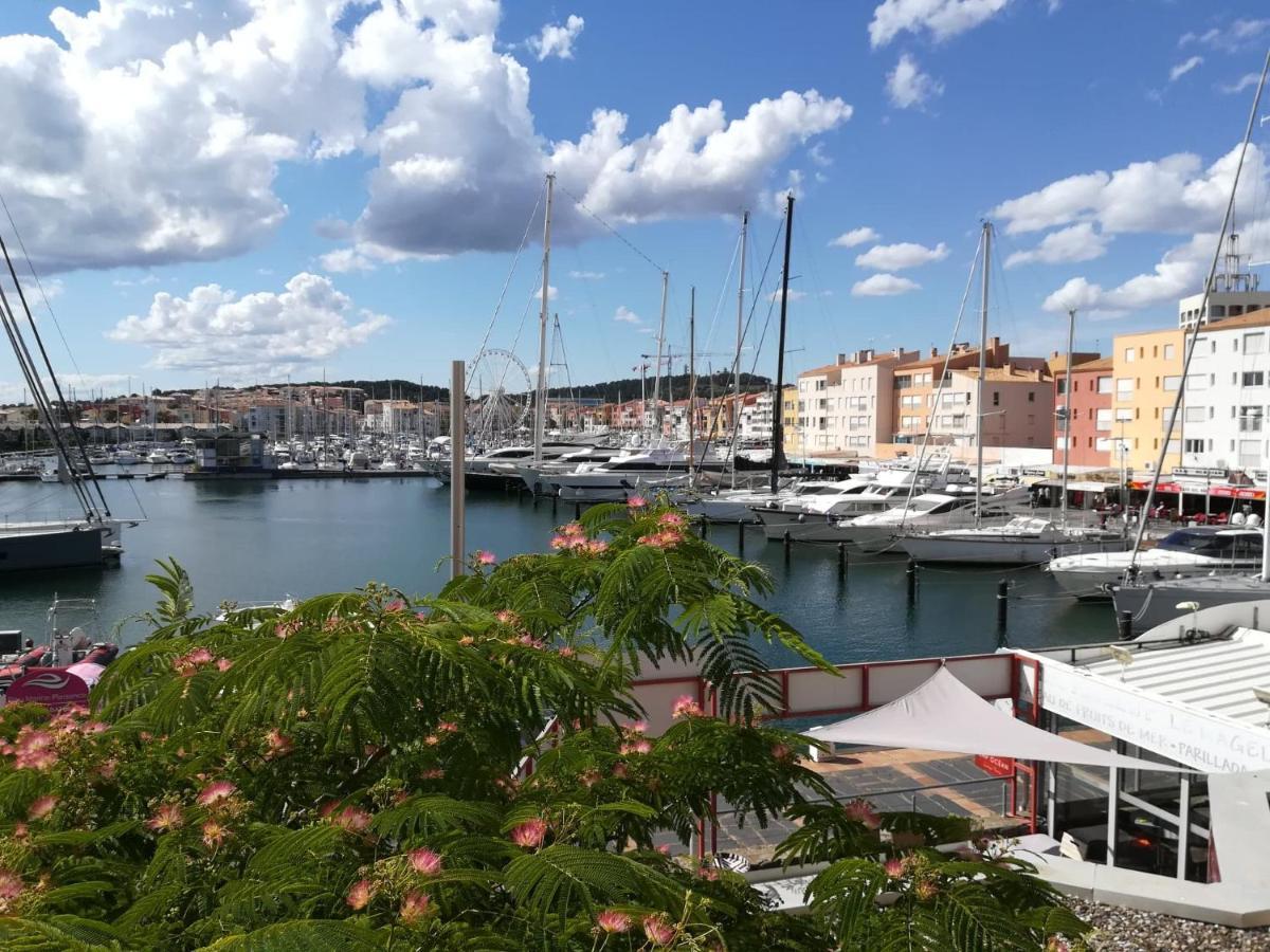 Appartement 1Ere Ligne Vue Port Avec Balcon, Piscine Agde Exterior photo